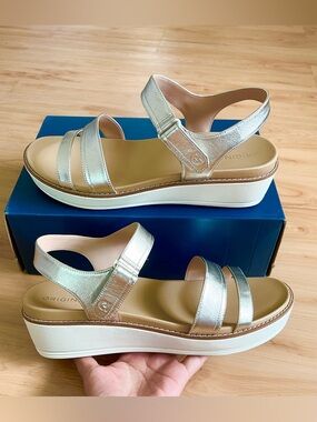 Cole Haan Women's ØriginalGrand Peyton Flatform Sandals 11.0 US